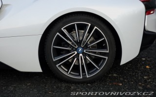 BMW i8  2020