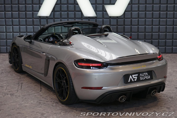 Porsche 718 Spyder RS Weissach Lift B 2024