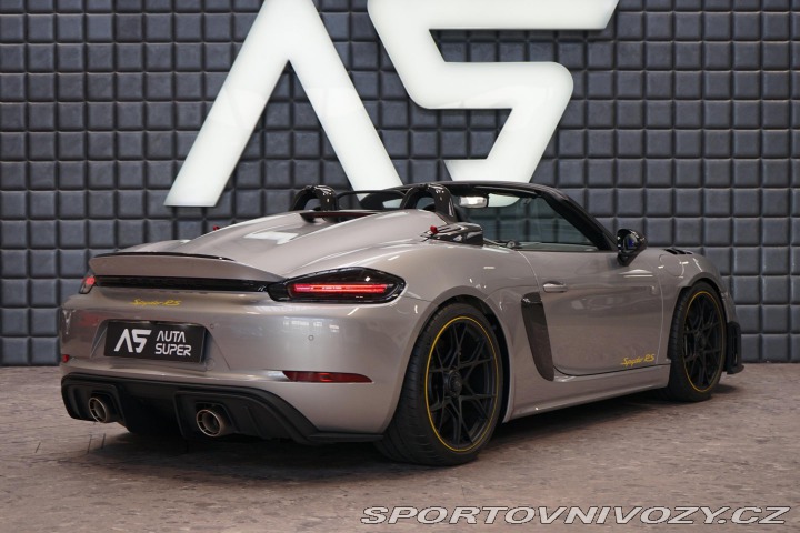Porsche 718 Spyder RS Weissach Lift B 2024