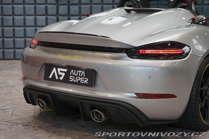 Porsche 718 Spyder RS Weissach Lift B 2024