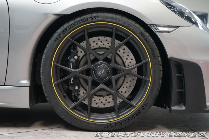 Porsche 718 Spyder RS Weissach Lift B 2024