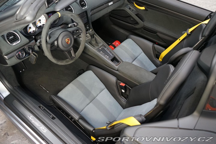 Porsche 718 Spyder RS Weissach Lift B 2024