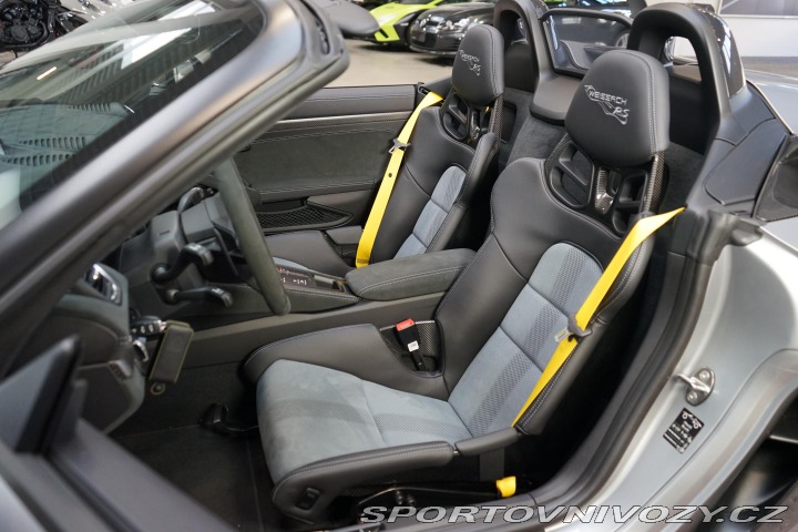 Porsche 718 Spyder RS Weissach Lift B 2024