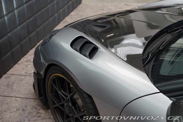 Porsche 718 Spyder RS Weissach Lift B 2024