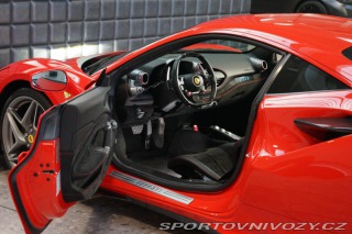 Ferrari F8 Tributo 530kW Lift JBL Ca 2020