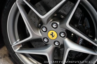 Ferrari F8 Tributo 530kW Lift JBL Ca 2020