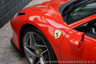 Ferrari F8 Tributo 530kW Lift JBL Ca 2020
