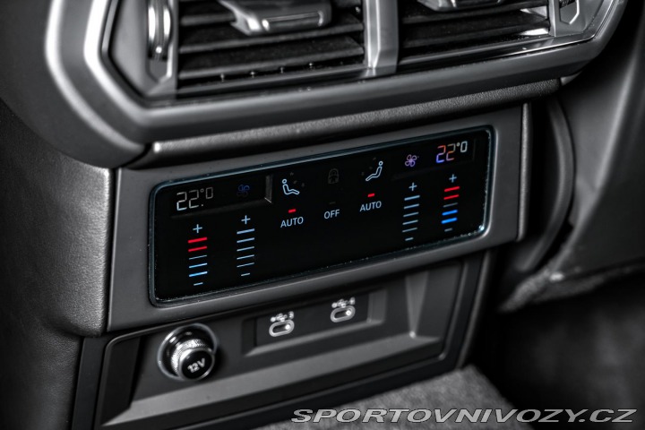 Lamborghini Urus B&O/23/AKRAPOVI 2022