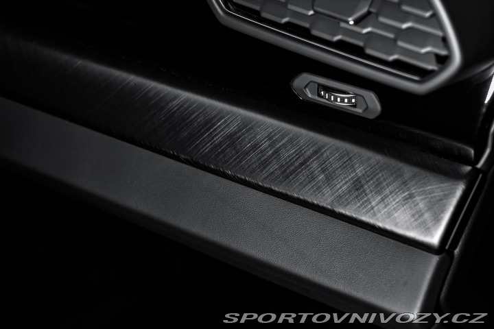 Lamborghini Urus B&O/23/AKRAPOVI 2022