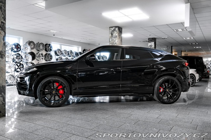 Lamborghini Urus B&O/23/AKRAPOVI 2022