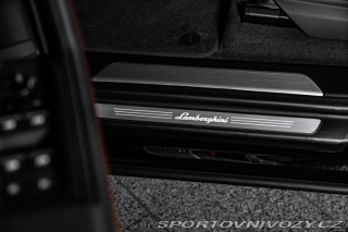 Lamborghini Urus B&O/23/AKRAPOVI 2022