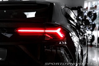 Lamborghini Urus B&O/23/AKRAPOVI 2022