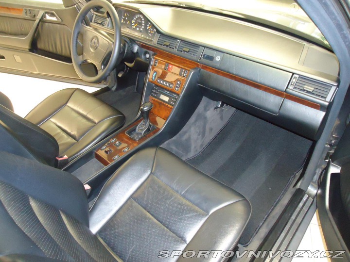 Mercedes-Benz Ostatní modely 124 300 CE 24V Cabrio. 1994
