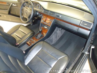 Mercedes-Benz Ostatní modely 124 300 CE 24V Cabrio. 1994