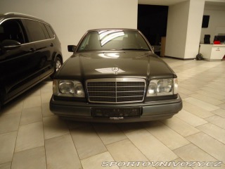 Mercedes-Benz Ostatní modely 124 300 CE 24V Cabrio. 1994
