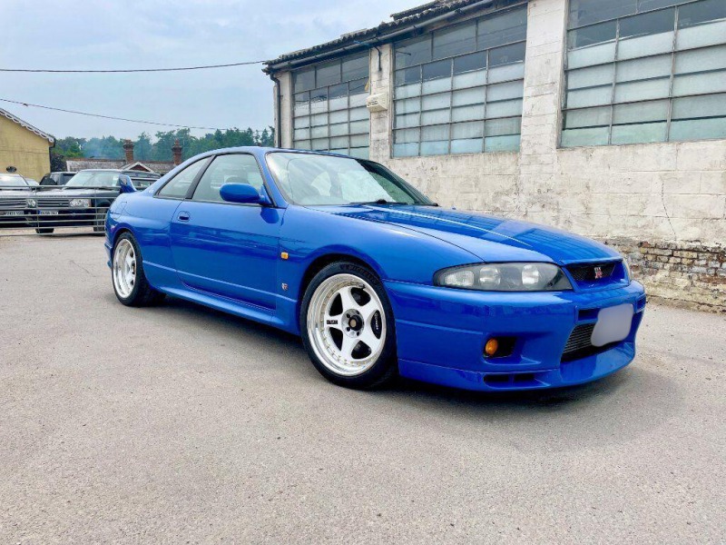 Nissan Skyline GT-R R33