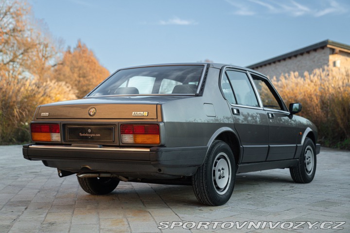 Alfa Romeo Ostatní modely ALFETTA INIEZIONE QUADRIFOGLIO ORO 1984