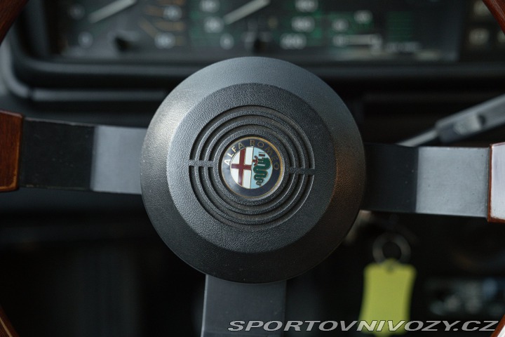 Alfa Romeo Ostatní modely ALFETTA INIEZIONE QUADRIFOGLIO ORO 1984