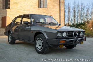 Alfa Romeo Ostatní modely ALFETTA INIEZIONE QUADRIFOGLIO ORO 1984