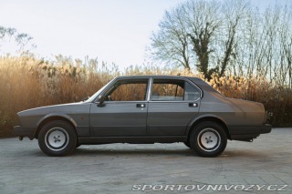 Alfa Romeo Ostatní modely ALFETTA INIEZIONE QUADRIFOGLIO ORO 1984