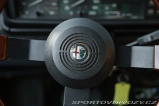 Alfa Romeo Ostatní modely ALFETTA INIEZIONE QUADRIFOGLIO ORO 1984