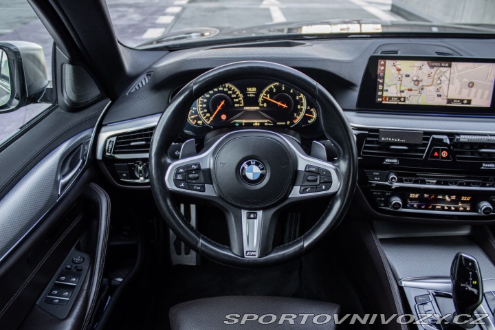 BMW 5 M550i xDrive A/T 2019