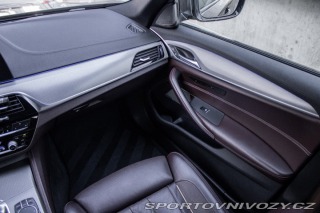 BMW 5 M550i xDrive A/T 2019