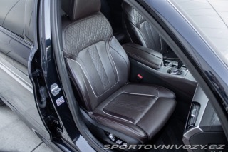 BMW 5 M550i xDrive A/T 2019