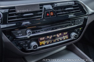 BMW 5 M550i xDrive A/T 2019