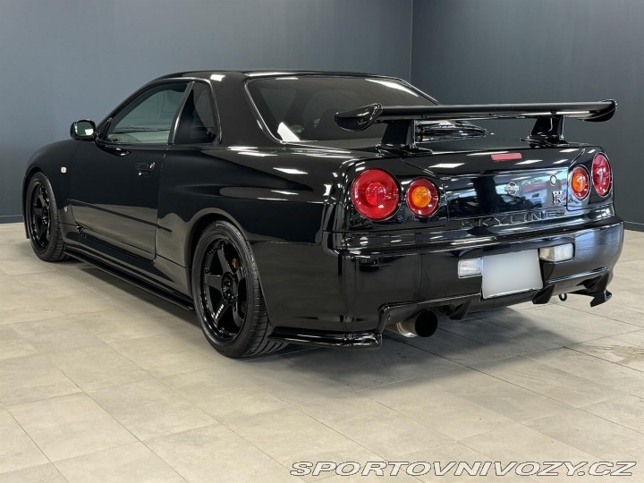 Nissan Skyline GT-R R34 2000