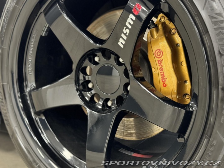Nissan Skyline GT-R R34 2000