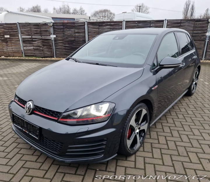 Volkswagen Golf GTI PERFORMANCE 2013