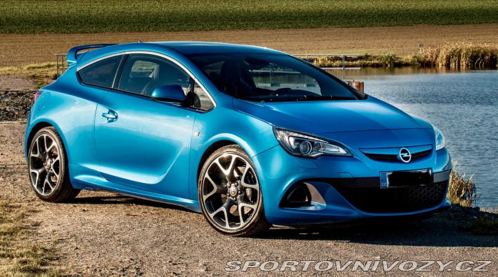 Opel Astra Opel Astra J GTC OPC 2013