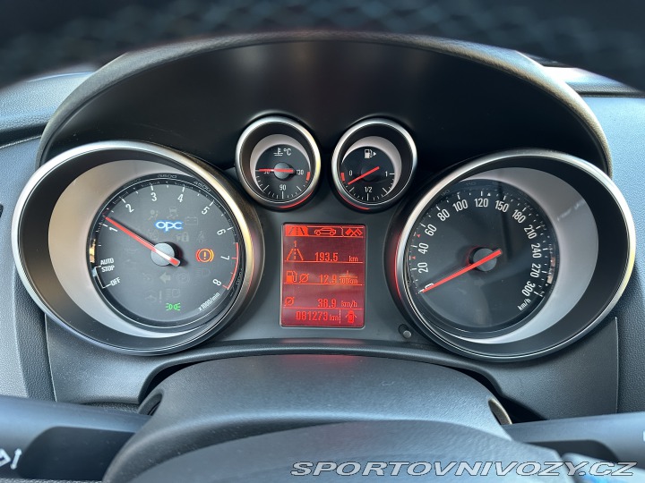 Opel Astra Opel Astra J GTC OPC 2013