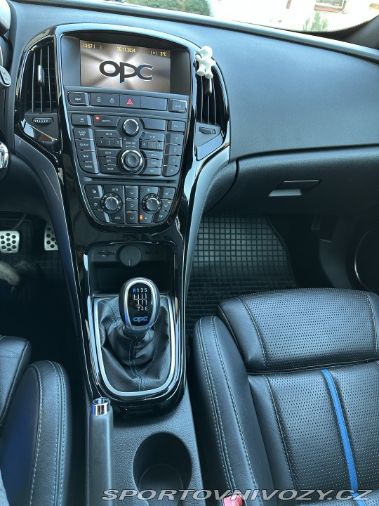 Opel Astra Opel Astra J GTC OPC 2013