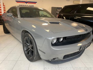 Dodge Challenger SXT
