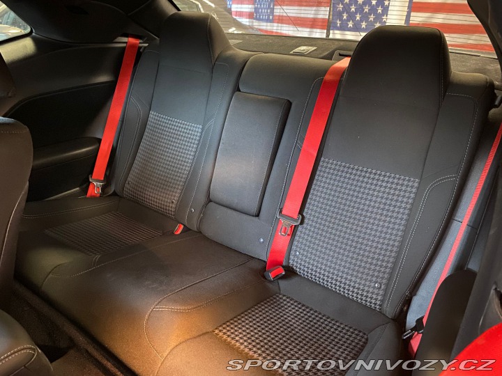 Dodge Challenger SXT 2018