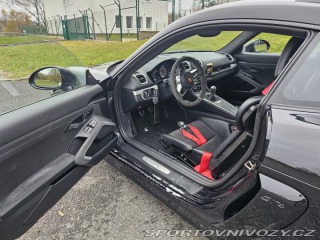 Porsche Cayman 981 GT4 2016