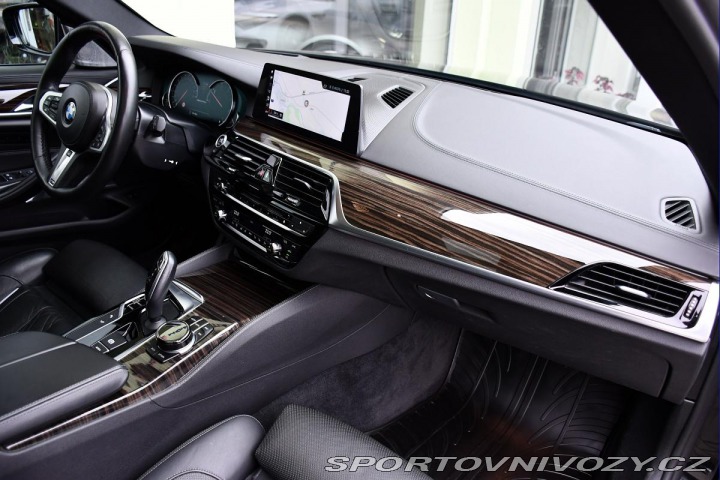 BMW 5 M550d Rezervace 2018