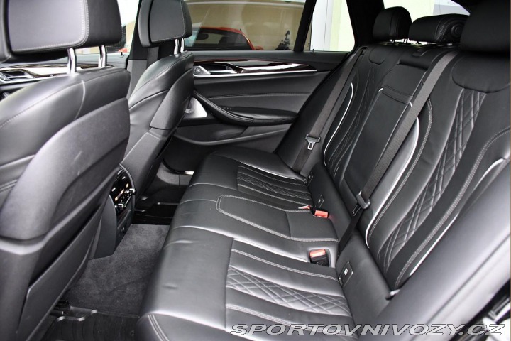 BMW 5 M550d Rezervace 2018