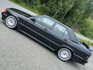 Mercedes-Benz  190E 2.3