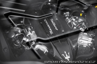 Maserati MC20 Keramiky, karbon, Alcanta 2024