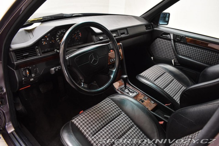 Mercedes-Benz E 500 V8 1991
