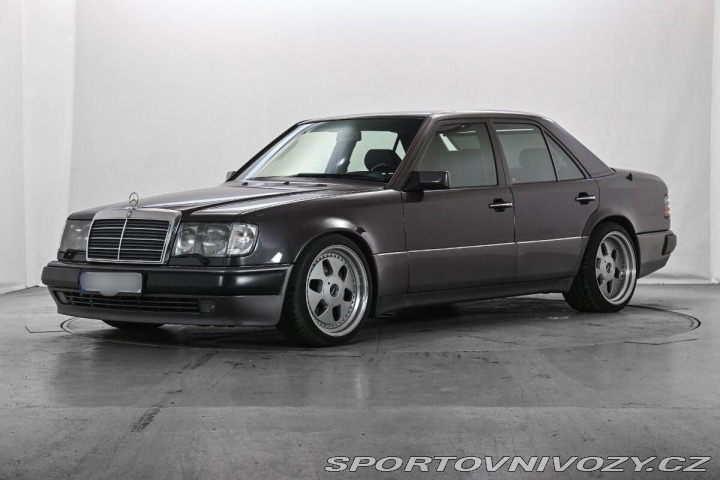 Mercedes-Benz E 500 V8 1991