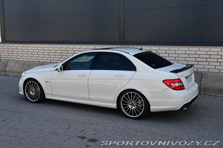 Mercedes-Benz C 63 AMG 2008