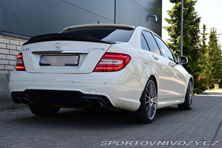 Mercedes-Benz C 63 AMG 2008