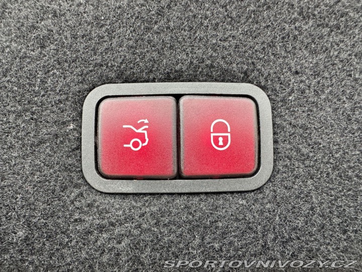 Mercedes-Benz S REZERVOVÁNO, S560 4Matic 2017