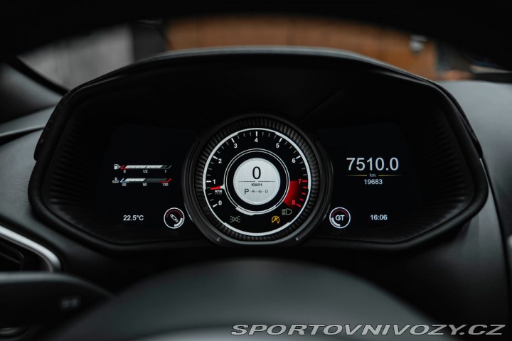 Aston Martin DB11 5.2 V12 2019