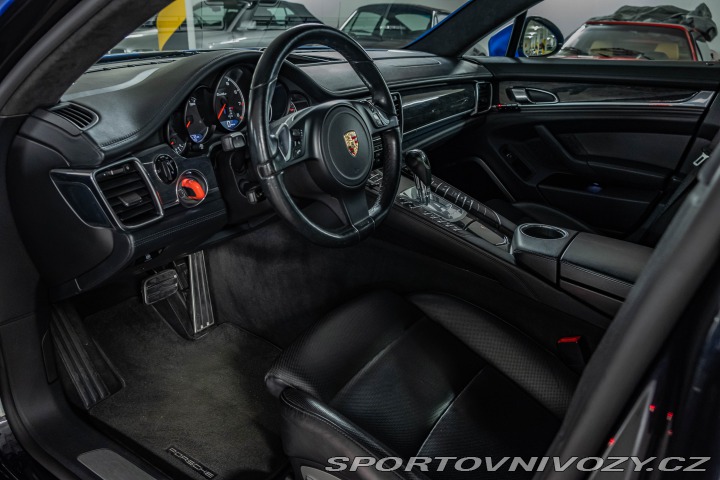Porsche Panamera Turbo, Chrono, Burmester 2010