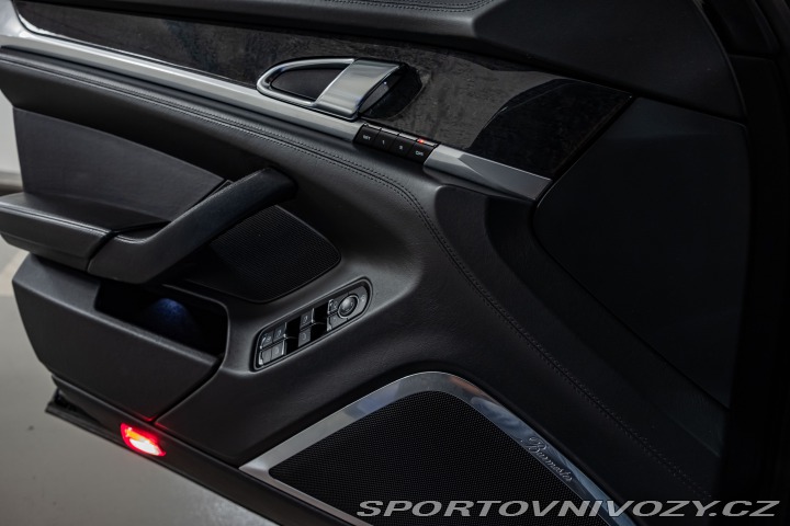 Porsche Panamera Turbo, Chrono, Burmester 2010